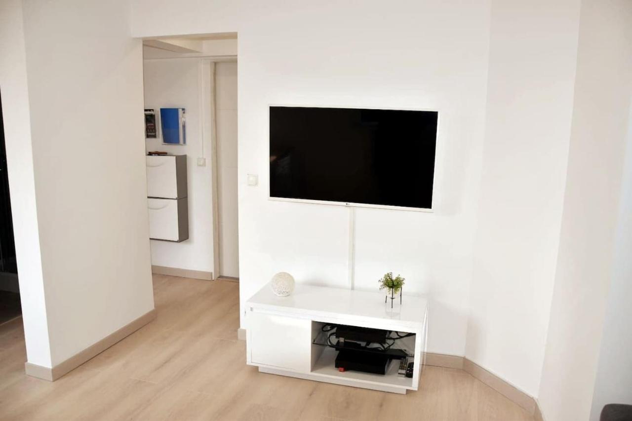 Bel Appartement Situe Quartier Louvre-Bollaert Lens Buitenkant foto